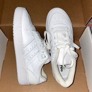 Adidas Rivalry Low Shoes